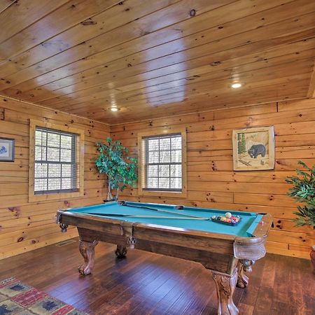 Gatlinburg Cabin With Pool Table And Hot Tub! Luaran gambar