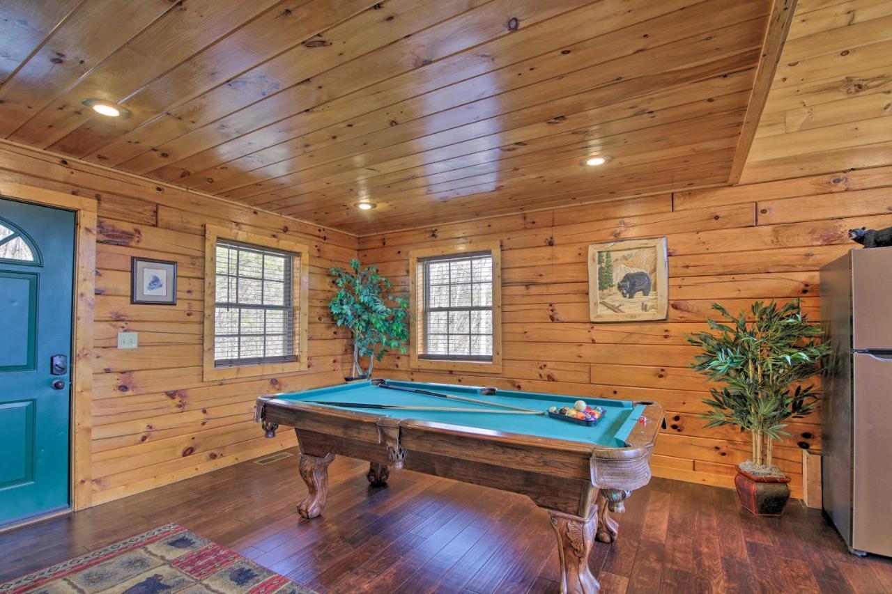 Gatlinburg Cabin With Pool Table And Hot Tub! Luaran gambar