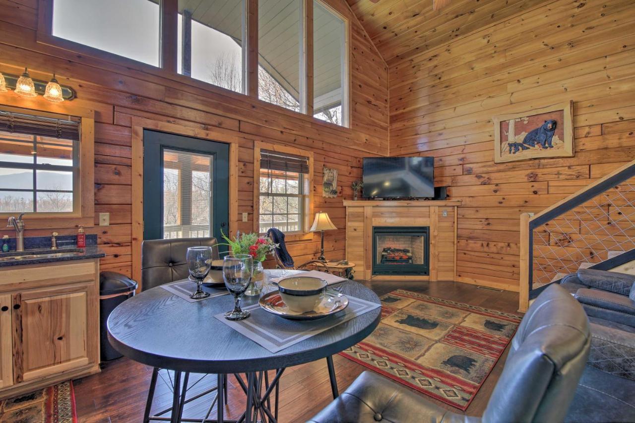 Gatlinburg Cabin With Pool Table And Hot Tub! Luaran gambar